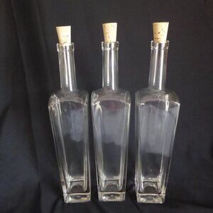 3 NEW 13.5” 750ml NEW YORKER CLEAR GLASS SPIRITS WINE BOTTLE SET BAR TOP FINISH